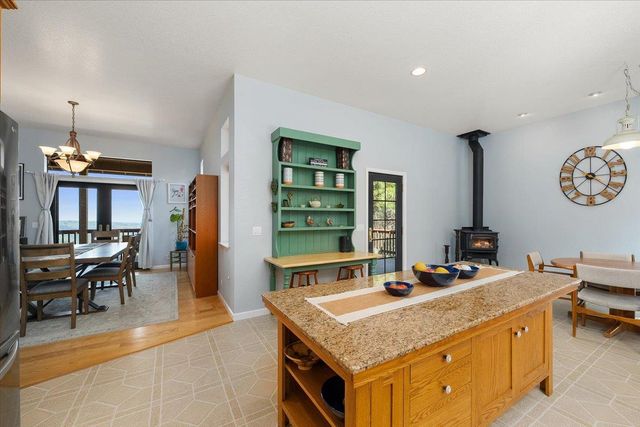 7410 White Oak Dr, Placerville, CA 95667