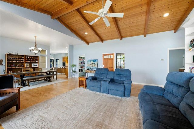 7410 White Oak Dr, Placerville, CA 95667