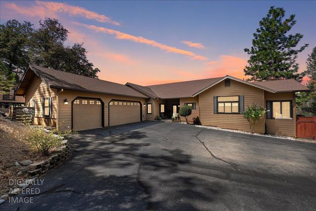 7410 White Oak Dr, Placerville, CA 95667