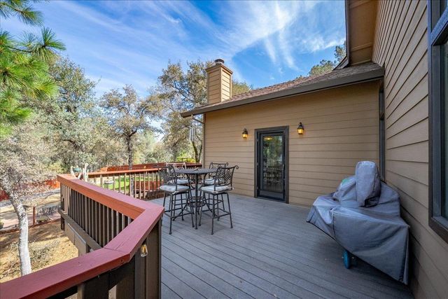 7410 White Oak Dr, Placerville, CA 95667