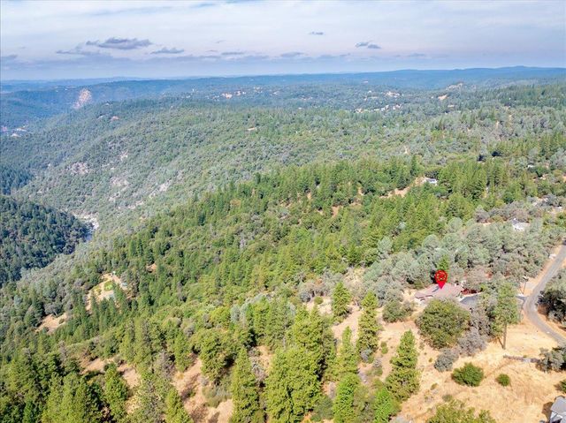 7410 White Oak Dr, Placerville, CA 95667