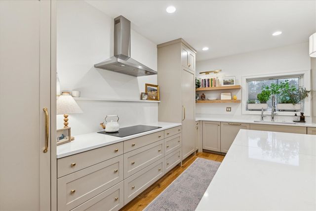 1824 Sherman Street, Grand Rapids, MI 49506