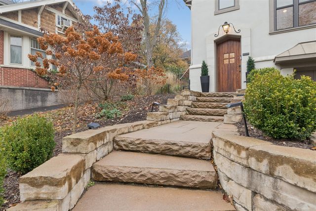 1824 Sherman Street, Grand Rapids, MI 49506