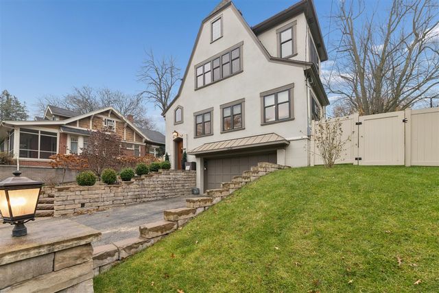 1824 Sherman Street, Grand Rapids, MI 49506