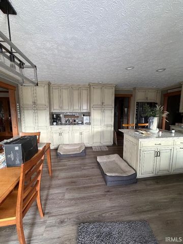 1843 Spruce Drive, Linton, IN 47441