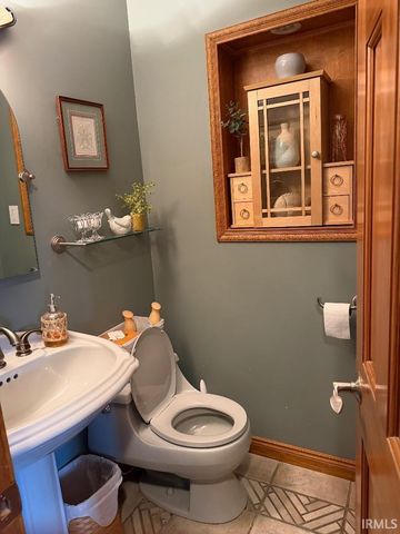 1843 Spruce Drive, Linton, IN 47441