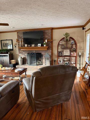 1843 Spruce Drive, Linton, IN 47441