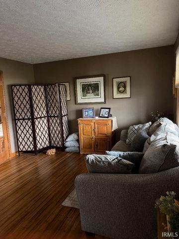 1843 Spruce Drive, Linton, IN 47441