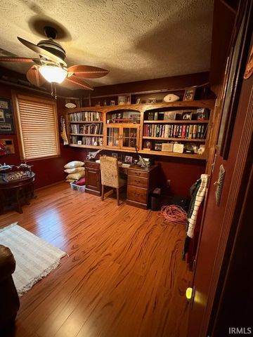 1843 Spruce Drive, Linton, IN 47441