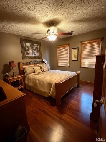 1843 Spruce Drive, Linton, IN 47441