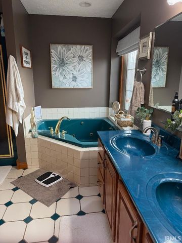 1843 Spruce Drive, Linton, IN 47441