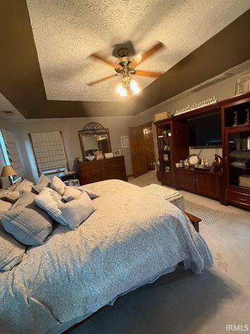 1843 Spruce Drive, Linton, IN 47441