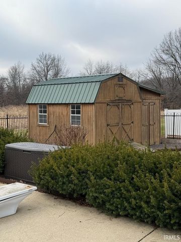 1843 Spruce Drive, Linton, IN 47441