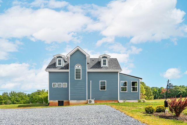 1589 Clearview RD, Bedford, VA 24523