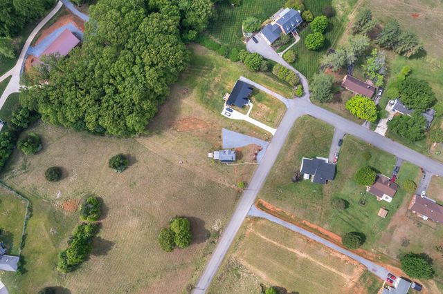1589 Clearview RD, Bedford, VA 24523