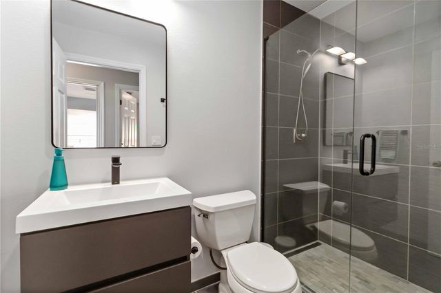 1220 LAKE HIGHVIEW LANE, Brandon, FL 33510