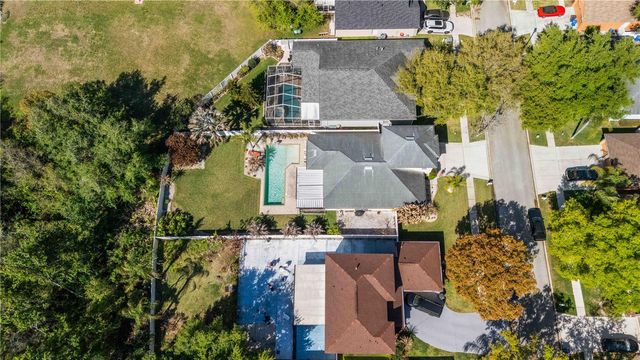 1220 LAKE HIGHVIEW LANE, Brandon, FL 33510