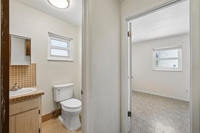 144 8TH AVENUE N, St Petersburg, FL 33701