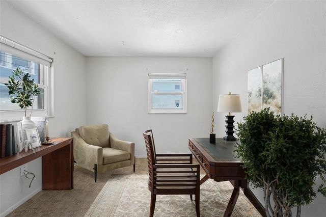 144 8TH AVENUE N, St Petersburg, FL 33701