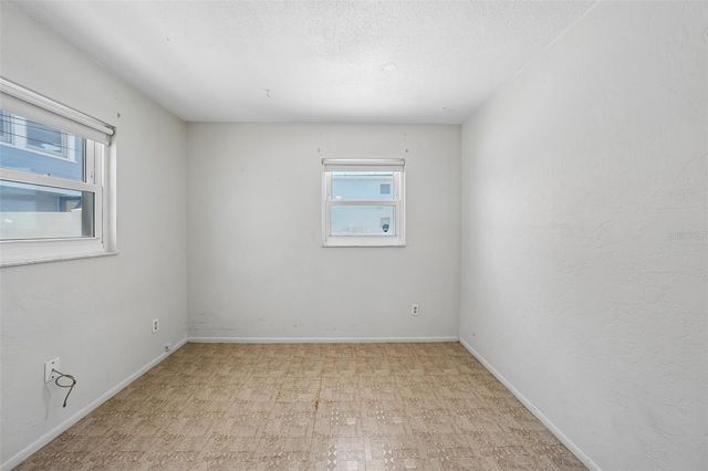144 8TH AVENUE N, St Petersburg, FL 33701