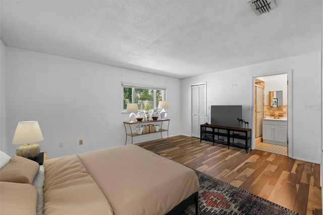 144 8TH AVENUE N, St Petersburg, FL 33701
