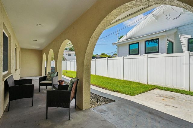144 8TH AVENUE N, St Petersburg, FL 33701