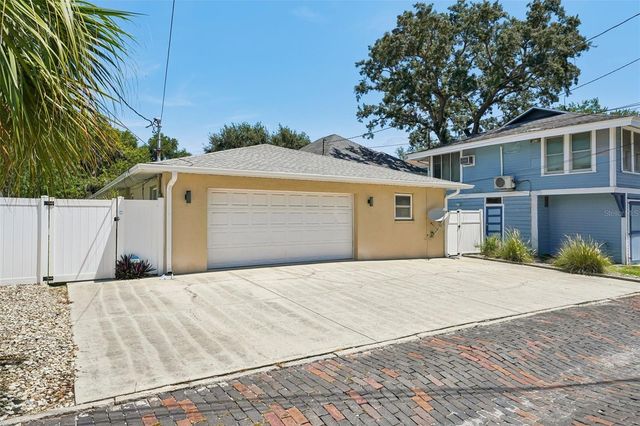 144 8TH AVENUE N, St Petersburg, FL 33701
