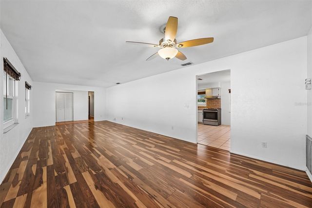 144 8TH AVENUE N, St Petersburg, FL 33701
