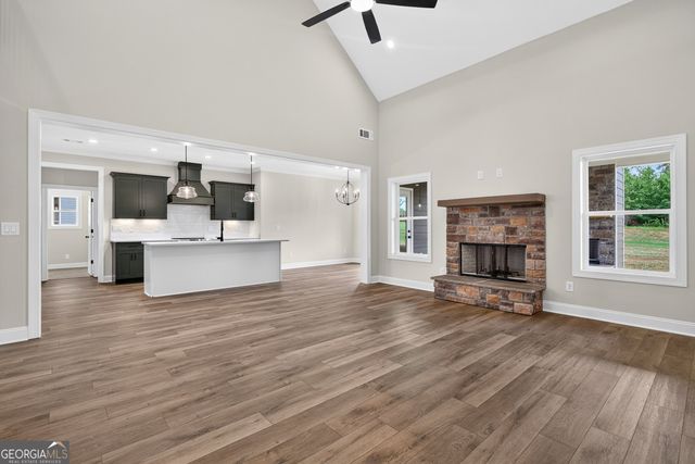 88 Conner Lane, Williamson, GA 30292