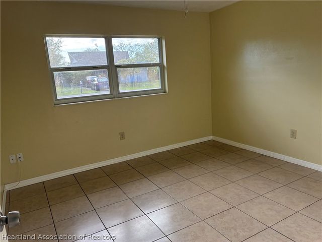 1525 Lagrange Avenue, Sebring, FL 33870