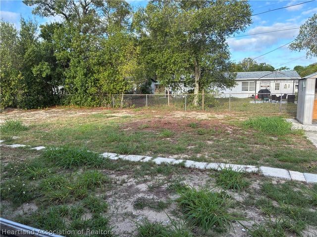 1525 Lagrange Avenue, Sebring, FL 33870
