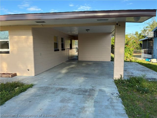 1525 Lagrange Avenue, Sebring, FL 33870