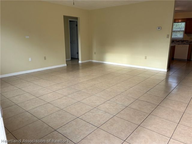 1525 Lagrange Avenue, Sebring, FL 33870