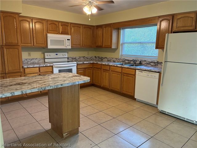 1525 Lagrange Avenue, Sebring, FL 33870