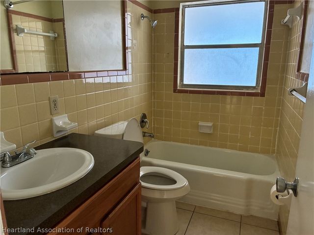 1525 Lagrange Avenue, Sebring, FL 33870