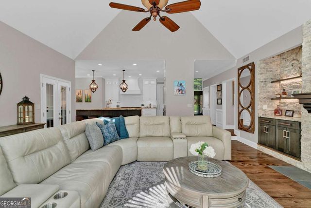 1313 Fallsbrook Terrace NW, Acworth, GA 30101