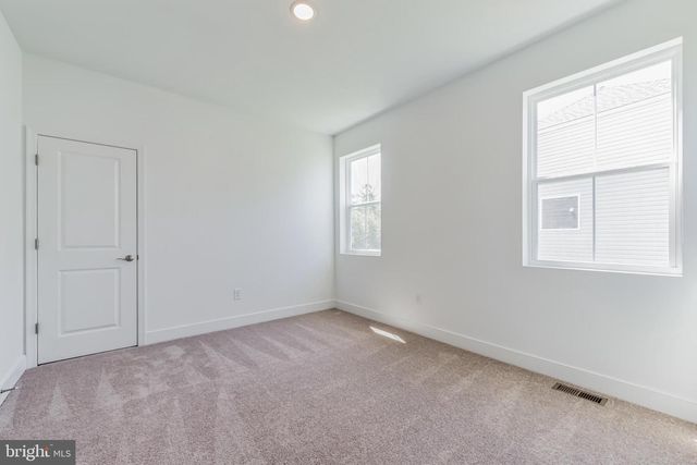 24216 BLUELINE LN, Millville, DE 19967