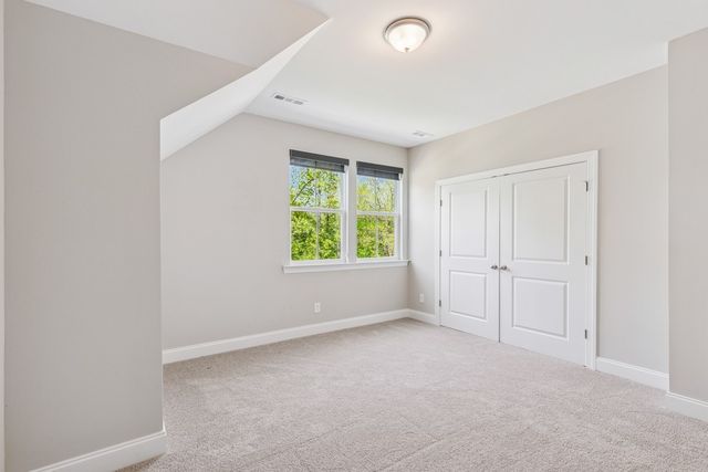 7205 Lake Rd, Fairview, TN 37062