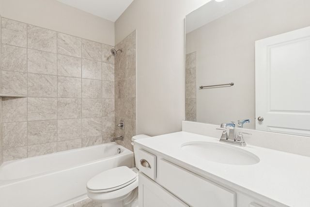 7205 Lake Rd, Fairview, TN 37062