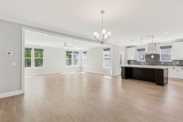 7205 Lake Rd, Fairview, TN 37062