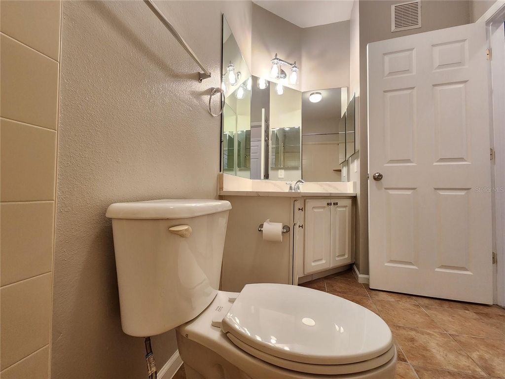 Image 15 of property listing at 4802 51ST STREET W 1421, Bradenton, FL 34210