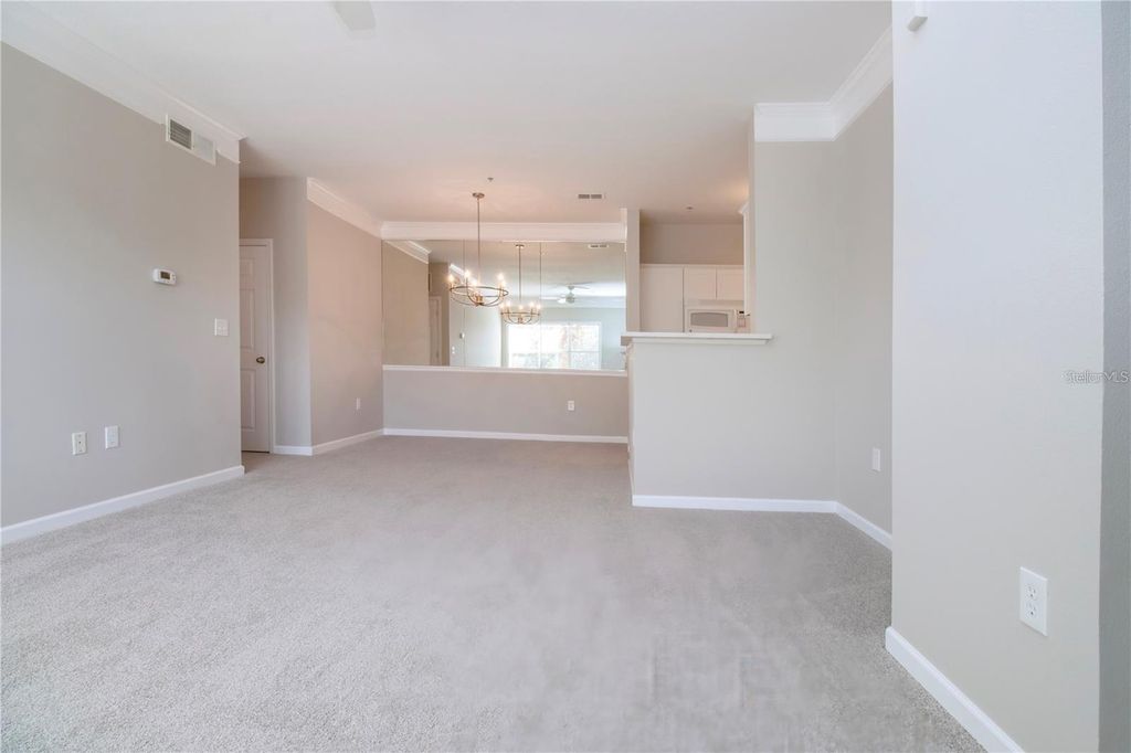Image 7 of property listing at 4802 51ST STREET W 1421, Bradenton, FL 34210