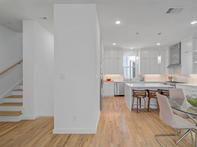 1510 N Washington Avenue 102, Dallas, TX 75204