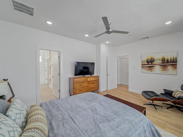 1510 N Washington Avenue 102, Dallas, TX 75204