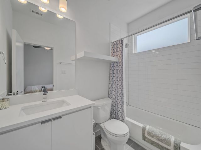 1510 N Washington Avenue 102, Dallas, TX 75204