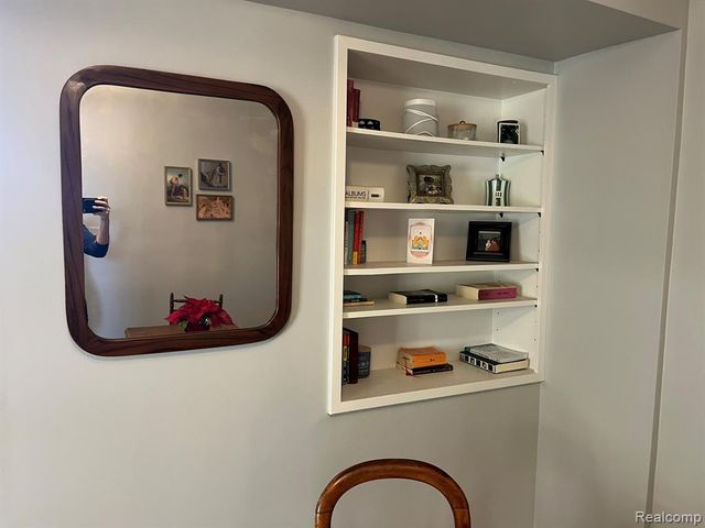 1820 Evergreen Drive, Royal Oak, MI 48073