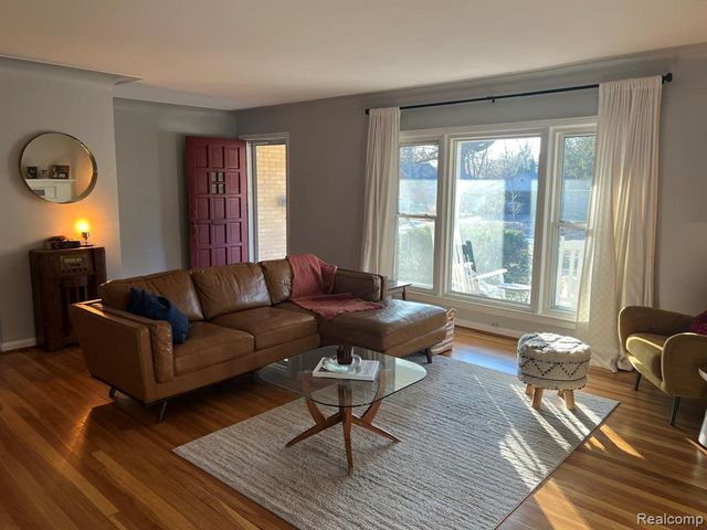 1820 Evergreen Drive, Royal Oak, MI 48073