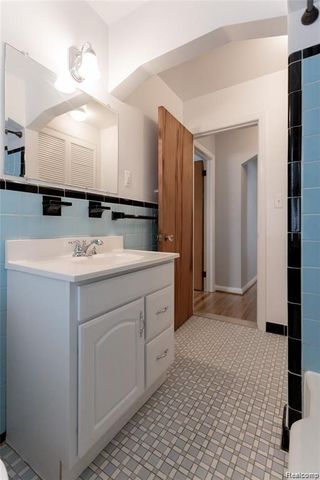 1820 Evergreen Drive, Royal Oak, MI 48073