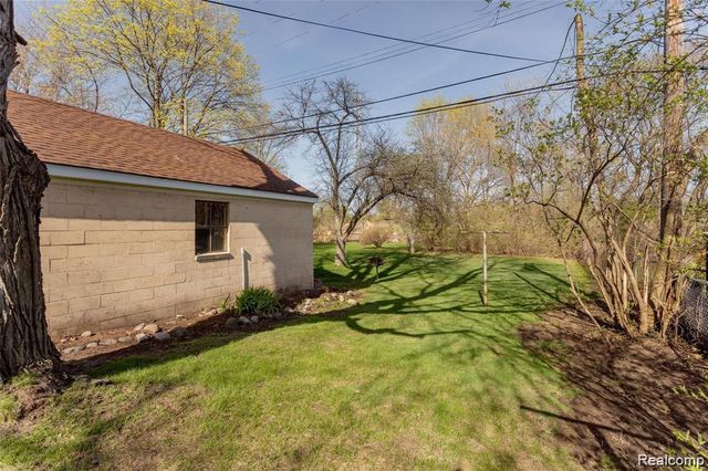 1820 Evergreen Drive, Royal Oak, MI 48073