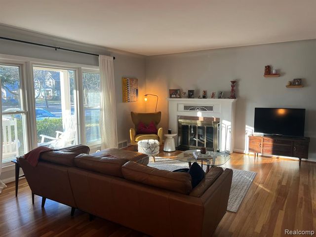 1820 Evergreen Drive, Royal Oak, MI 48073